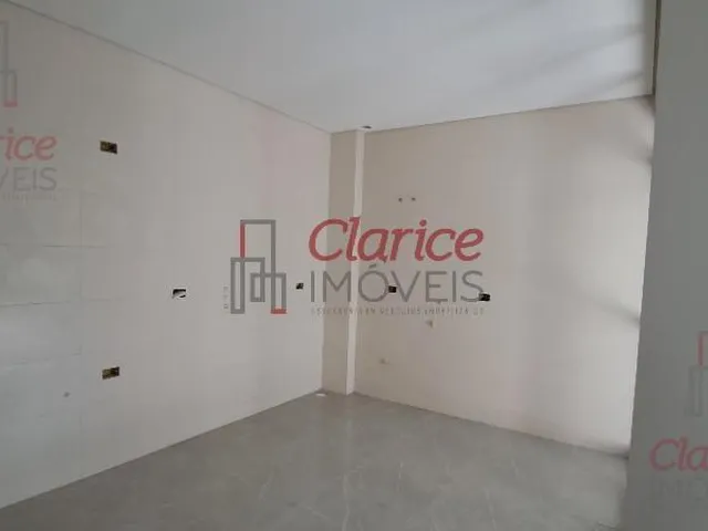 Imagem 2: Belíssimo Sobrado, no Bairro Parque da Fonte, imóvel com muita luz natural e