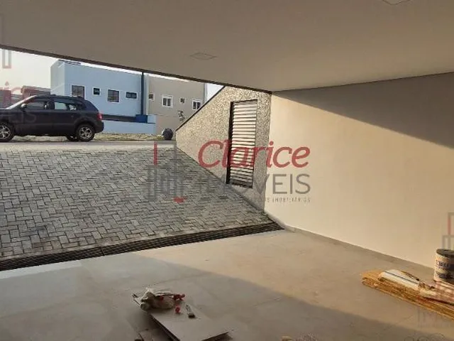 Imagem 13: Luxuoso Triplex em Condomínio fechado, medindo 259 metros privativos que se dividem num
