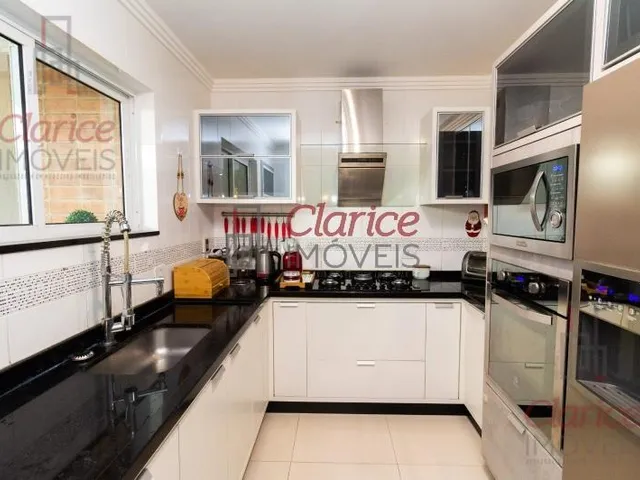 Imagem 9: Mobiliado - Lindo sobrado duplex, com terraço, localizado no bairro Braga em São José