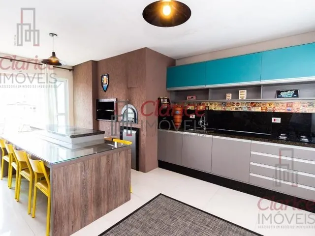 Imagem 10: Mobiliado - Lindo sobrado duplex, com terraço, localizado no bairro Braga em São José