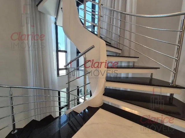 Imagem 2: Espetacular conceito de residência com elevador, quase no centro de São José dos