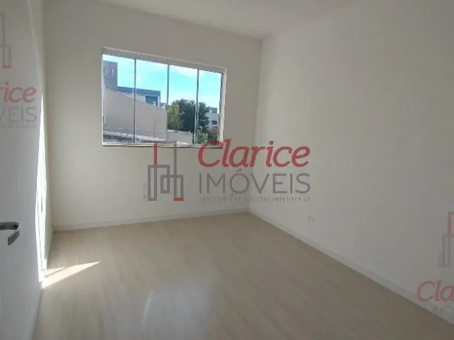 Imagem 4: Sobrado localizado na Cidade Jardim em São José dos Pinhais. Com 149m² de pura