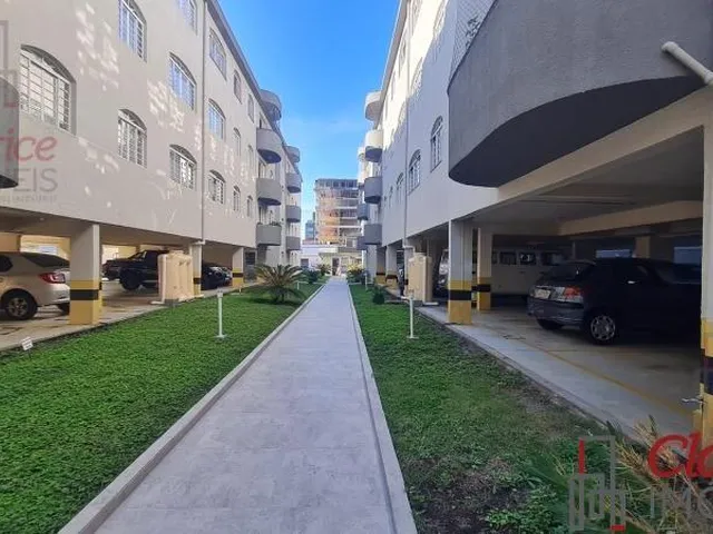 Imagem: Apartamento amplo no centro de São José