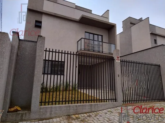 Imagem: Sobrado triplex, novo, ótima localização