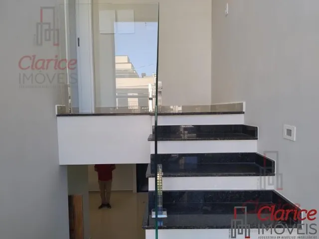 Imagem 14: Excelente sobrado, novo, localizado a menos de 5 minutos do centro da cidade e do Parque