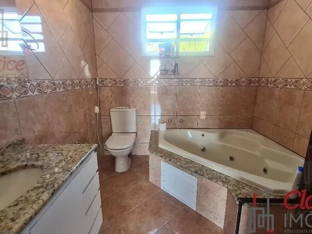 Imagem 15: Maravilhoso sobrado localizado no centro de São José dos Pinhais, PR, com mais de 200m