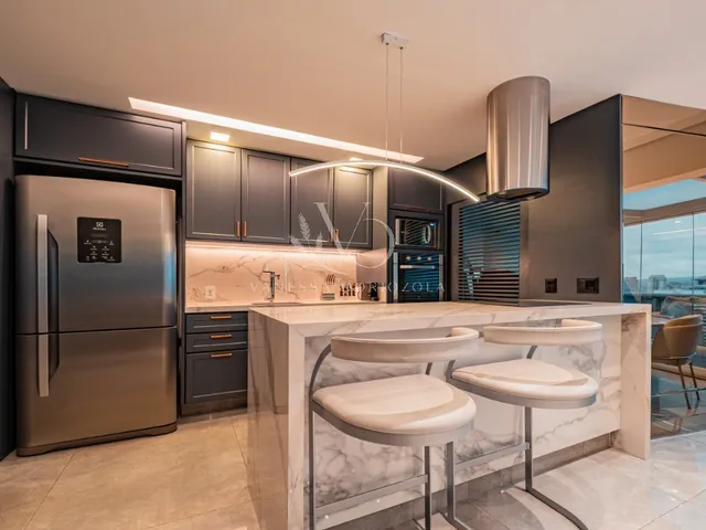 Imagem 2: Duplex mobiliado em Alphaville com 109 m², design exclusivo e vista livre
