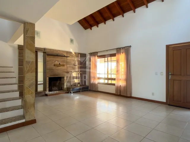 Imagem 16: Casa à Venda no Condomínio Ipanema Mountain Ville com 3 Suítes e Piscina na Zona Sul