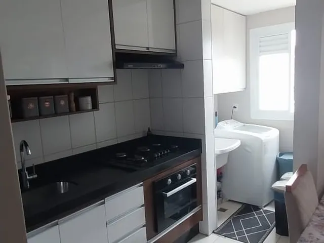 Imagem 1: Apto pronto, último andar no Scalla todo com armários planejados, 2 dorms, varanda e 1