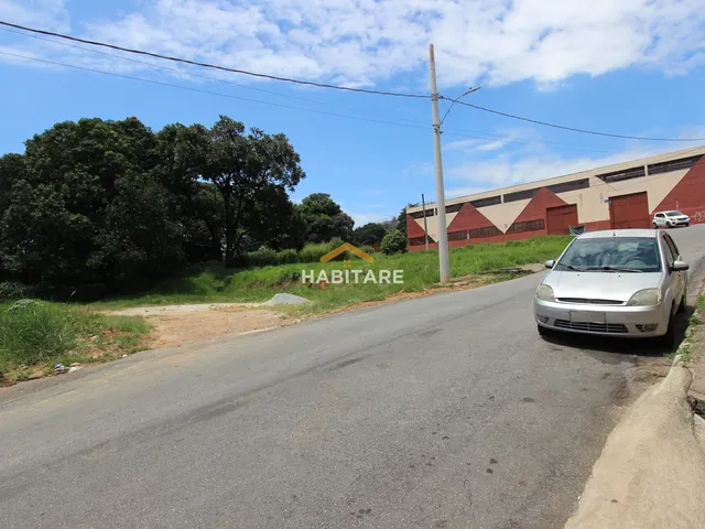 Imagem 13: Terreno de esquina com 1.572 m2 no centro de Ibirité