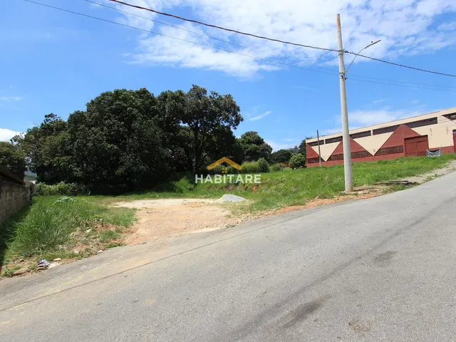 Imagem 8: Terreno de esquina com 1.572 m2 no centro de Ibirité