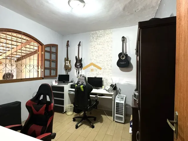 Imagem 9: Casa com Área Gourmet, 04 Dormitórios - Jardim Ibirité - Ibirité/MG
