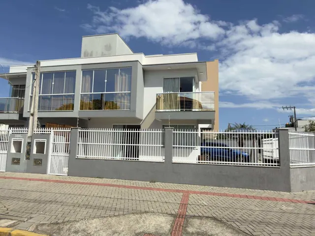 Imagem 3: Casa À Venda em Bombinhas, Morrinhos, com 2 Quartos, 100M²