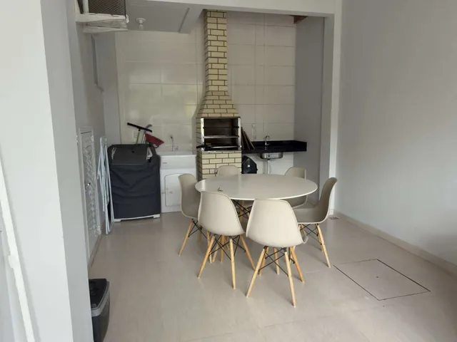 Imagem 7: Casa À Venda em Bombinhas, Morrinhos, com 2 Quartos, 100M²