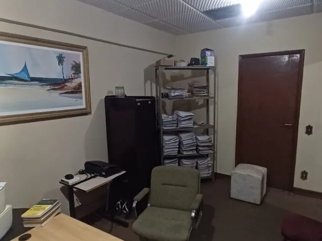Imagem 3: Sala Comercial De Frente Para a Rua Santo Antônio No Ed. Américo Nicolau Da Costa