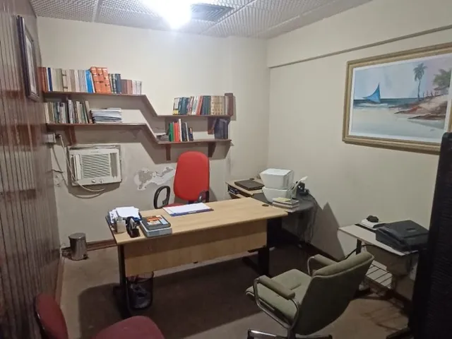 Imagem 12: Sala Comercial De Frente Para a Rua Santo Antônio No Ed. Américo Nicolau Da Costa