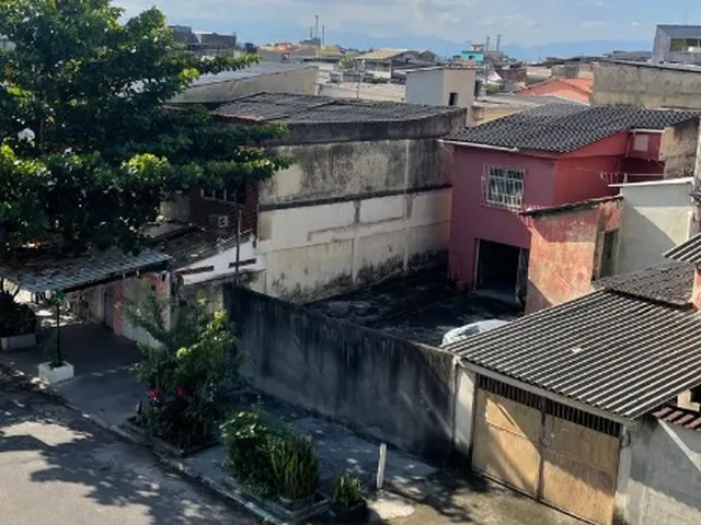 Imagem 15: Apartamento de 2 quartos e varanda em Bento Ribeiro - Rua Divisória