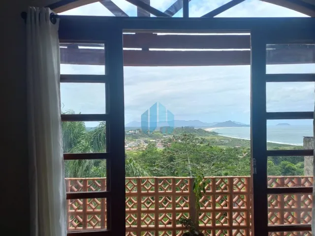 Imagem 12: Duas Casas em Amplo Terreno, com Bela Vista p/ Mar, a 900 m da Praia da Gamboa, Gamboa