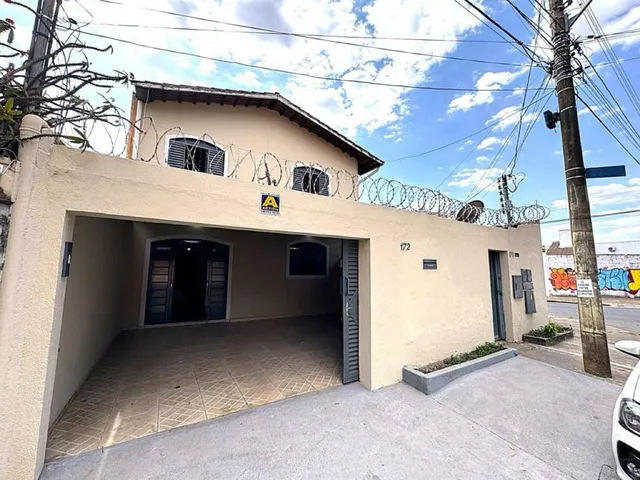 Imagem 5: Sobrado para locação no Setor Coimbra, Goiânia-GO: 4 quartos, 1 suíte, 2 salas, 3