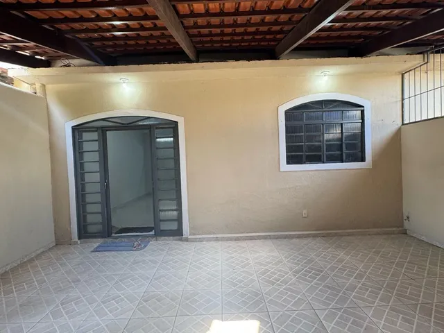 Imagem 10: Sobrado para locação no Setor Coimbra, Goiânia-GO: 4 quartos, 1 suíte, 2 salas, 3