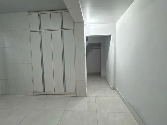 Imagem 9: Sobrado para locação no Setor Coimbra, Goiânia-GO: 4 quartos, 1 suíte, 2 salas, 3