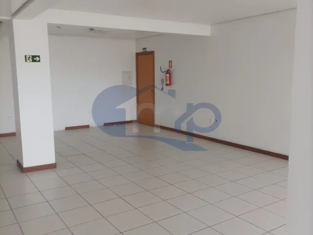 Imagem 4: Sala comercial a venda com 94m² no centro de Torres/RS