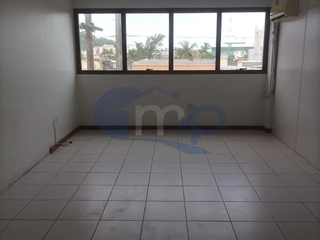 Imagem 16: Sala comercial a venda com 94m² no centro de Torres/RS
