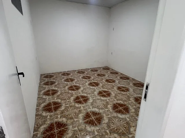 Imagem 2: Alugo imóvel em Itapuã, frente de mar, 500m², R$ 12.000,00, incluso IPTU!!!