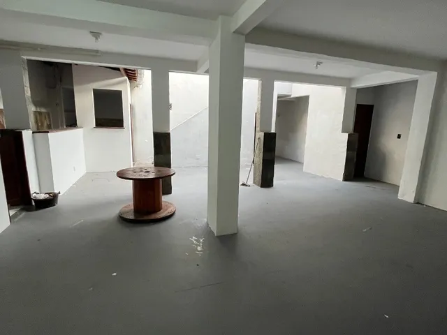 Imagem 3: Alugo imóvel em Itapuã, frente de mar, 500m², R$ 12.000,00, incluso IPTU!!!