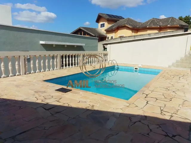 Imagem 14: RA AMIL, Aluga, Casa Térrea, 03 Suítes, 350m², Piscina e Área gourmet e Quintal