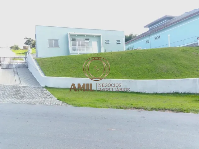 Imagem 16: RA AMIL, Aluga, Casa Térrea, 03 Suítes, 350m², Piscina e Área gourmet e Quintal