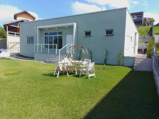 Imagem 7: RA AMIL, Aluga, Casa Térrea, 03 Suítes, 350m², Piscina e Área gourmet e Quintal