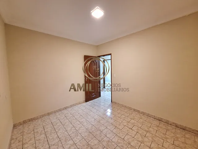 Imagem 3: RA AMIL Vende Casa Térrea Planejada, 04 Quartos sendo 01 Suíte, 140m², Edicula, Bosque