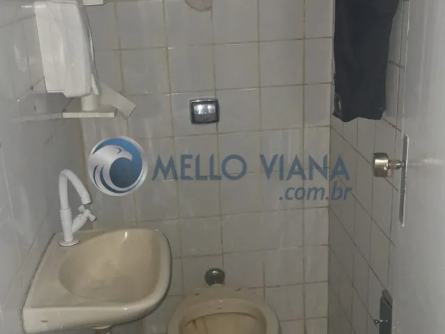 Imagem 2: Excelente loja comercial com 41,70 m², localizada no centro da cidade. Locação