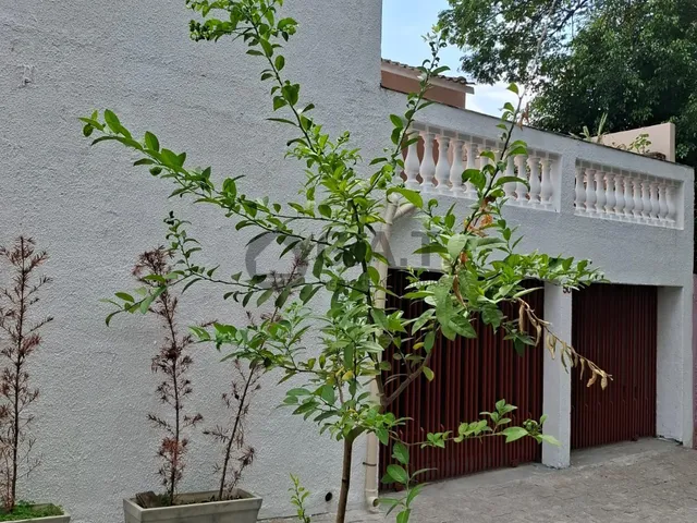 Imagem: A casa possui 3 Dormitórios, 2 Suítes, 4 Banheiros, 6