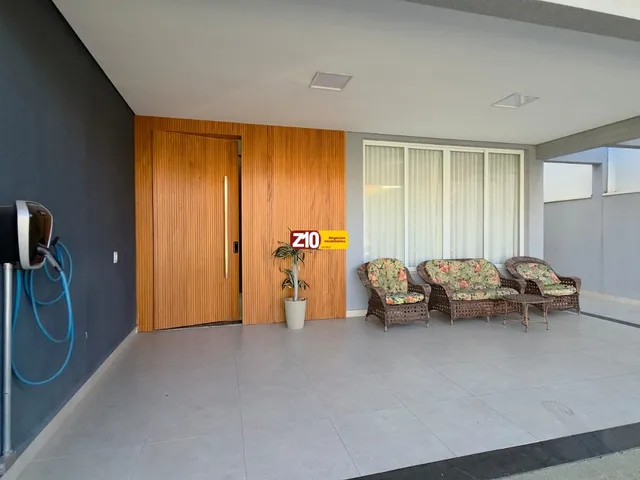 Imagem: Casa a venda em Condomínio - 3 Quartos