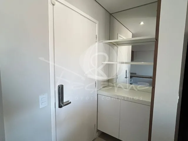 Imagem 5: Apartamento Andar Alto e Mobiliado para Venda no Cambuí em Campinas - Façanha Imóveis Campinas