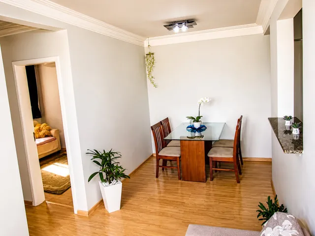 Imagem: O apartamento possui 3 Dormitórios, 1 Suíte, 2 Banheiros,
