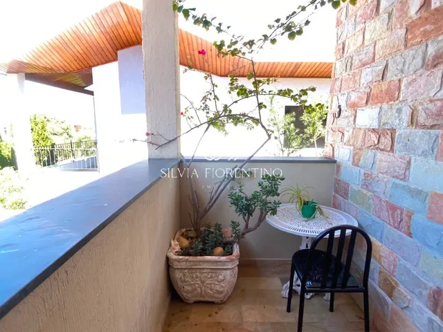 Imagem 13: Casa de Luxo À Venda na Vila Costa, Taubaté-Sp: 5 Quartos, 2 Suítes, 3 Banheiros, 4 Vagas de Garagem, 264M² de Área!