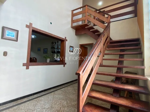 Imagem 7: Casa de Luxo À Venda na Vila Costa, Taubaté-Sp: 5 Quartos, 2 Suítes, 3 Banheiros, 4 Vagas de Garagem, 264M² de Área!