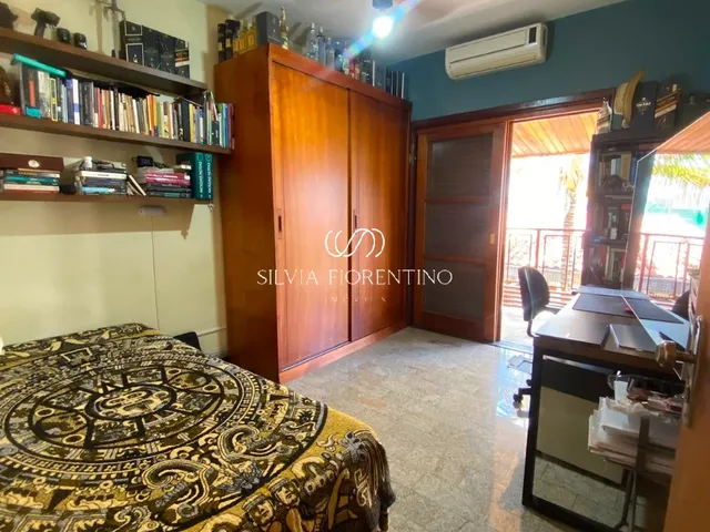 Imagem 11: Casa de Luxo À Venda na Vila Costa, Taubaté-Sp: 5 Quartos, 2 Suítes, 3 Banheiros, 4 Vagas de Garagem, 264M² de Área!