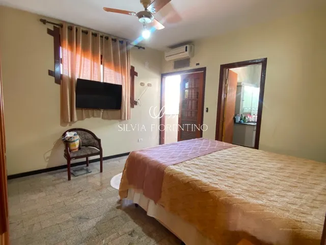 Imagem 10: Casa de Luxo À Venda na Vila Costa, Taubaté-Sp: 5 Quartos, 2 Suítes, 3 Banheiros, 4 Vagas de Garagem, 264M² de Área!
