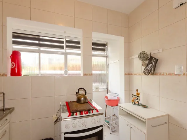 Imagem 7: Apartamento à venda em Porto Alegre, Petrópolis, com 2 quartos, 47m²