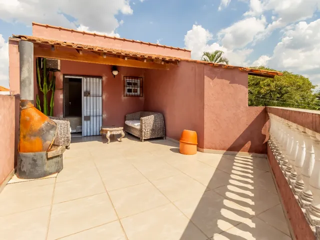 Imagem 2: Casa à venda no bairro Chácara Inglesa em São Paulo/SP