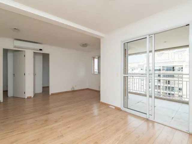 Imagem: O apartamento possui 2 Dormitórios, 1 Suíte, 2 Banheiros,