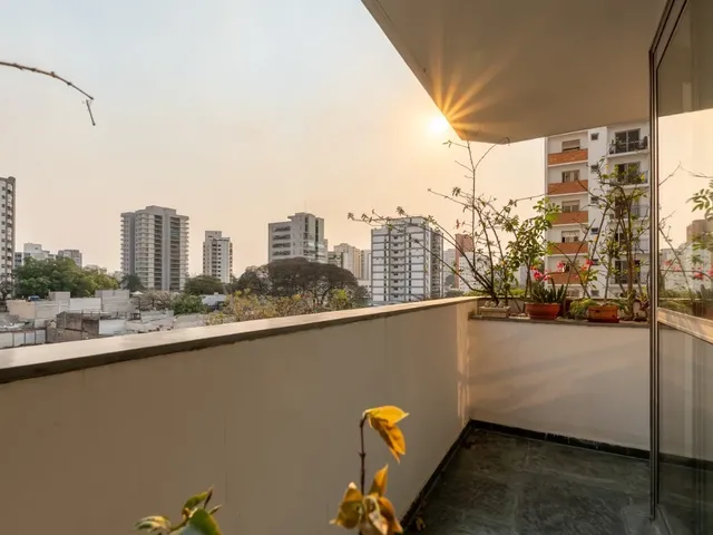 Imagem 3: Apartamento à venda no bairro Indianópolis em São Paulo/SP