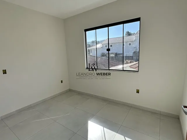 Imagem 4: Sobrado 3 Dormitórios - 1 Suíte - São José - SC
