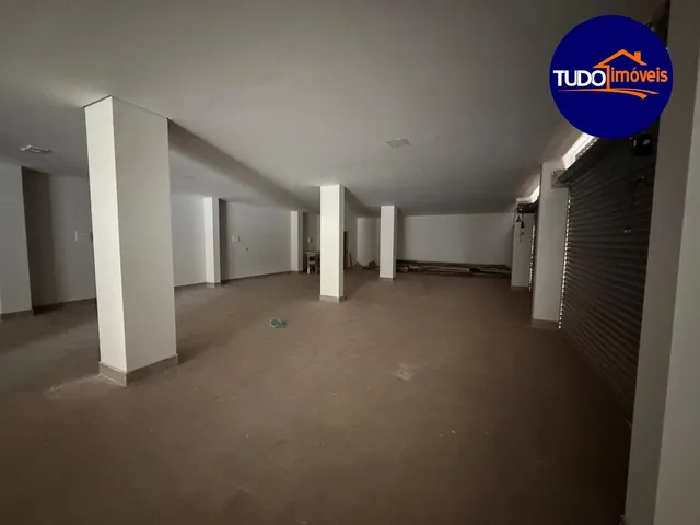 Imagem 10: Tudo Imóveis - Vende Lindo Prédio novinho em folha, em frente ao Semáforo da Força