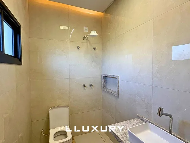 Imagem 6: Casa Alto Padrão com 3 Suítes e Piscina no Terras Alpha I