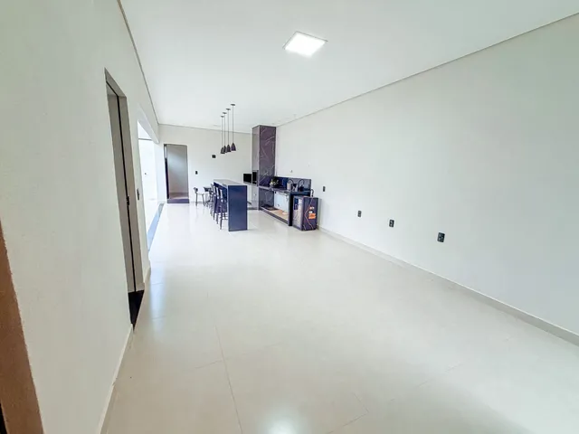 Imagem 4: Casa à venda no bairro GranVille - Araguari/MG